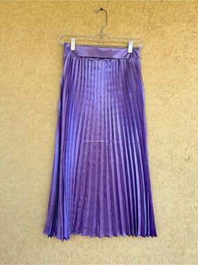 Hunter & Brown Purple Pleated Satin Midi Skirt NWT Size Small